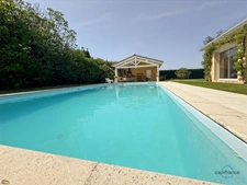 Landes (40) department, for sale in Aire-sur-l'Adour: contemporary 6-room house of 202m² of living space + terraces, pool house, 60m² garage and swimming pool on 2755m² of land, in a quiet location