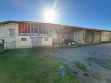 Dpt Hautes Pyrénées (65), à vendre VILLEMBITS grande maison T4 de 180 m² + grandes dépendances avec activité de gîtes sur 2900 m² de terrain, au calme