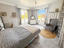 Dpt Gers (32), à vendre RISCLE très belle maison T8 de 220 m² habitables + grand garage et dépendances sur 875 m² de terrain, au calme
