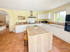 Landes (40) department, for sale in Aire-sur-l'Adour: contemporary 6-room house of 202m² of living space + terraces, pool house, 60m² garage and swimming pool on 2755m² of land, in a quiet location
