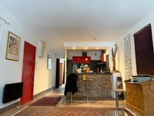 AIX LES BAINS (73), hyer centre ville, Appartement 3 pièces, 77 M²,Balcon