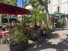 AIX LES BAINS (73) Restaurant Centre Ville, Grande Terrasse