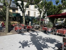 AIX LES BAINS (73) Restaurant Centre Ville, Grande Terrasse