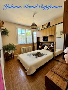 Maison à vendre 5 pièces  (79)