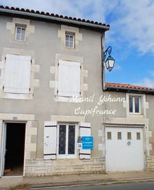Maison à vendre 5 pièces LEZAY (79)
