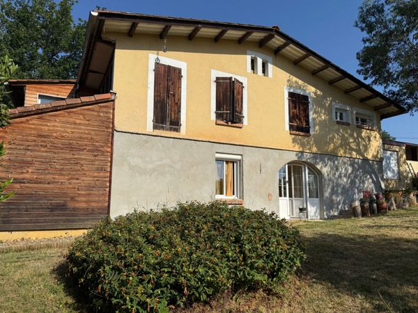 Maison à vendre 8 pièces LOUIT (65)