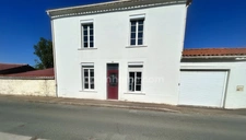 Maison à vendre à Saint-Jean-d’Hermine – 191 m² – 3 chambres – Terrain 651 m² – DPE B