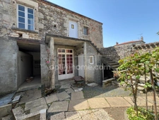 Maison à rénover 7 pièces CHANTONNAY (85)