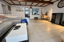 SAINT-MICHEL-EN-L’HERM – Maison familiale 121 m² – 4 chambres + bureau – Véranda, cuisine d’été, garages et dépendances – Terrain clos de 742 m²