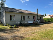 Maison 108 m² sur terrain arboré – Calme & confort à Moutiers-sur-Lay