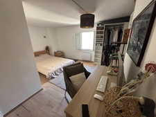 Calvisson, Maison de village 3 pièces sur trois niveaux avec cour (30)