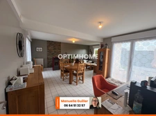 Coup de cœur assuré pour cette maison, parfaitement entretenue et idéalement située!