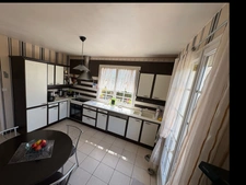 Neuville-lès-Dieppe : Grande Maison Familiale de 140 m² avec Aperçu Mer