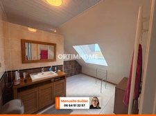 Coup de cœur assuré pour cette maison, parfaitement entretenue et idéalement située!