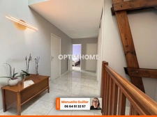 Coup de cœur assuré pour cette maison, parfaitement entretenue et idéalement située!