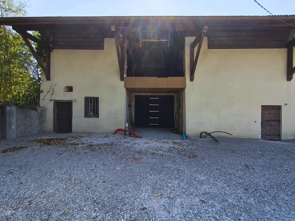 Grange à vendre 470m² THONON LES BAINS (74)