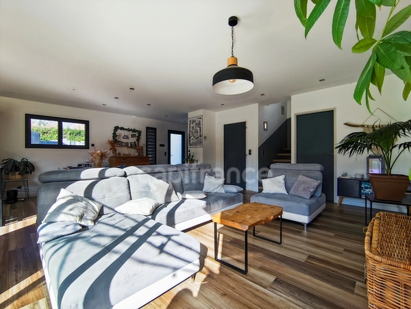 Maison individuelle au calme 6 pièces 160m² (74) ALLINGES