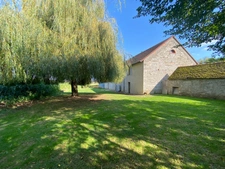 Maison à vendre 8 pièces CHATENOY LE ROYAL (71)