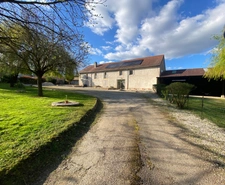 Maison à vendre 8 pièces CHATENOY LE ROYAL (71)
