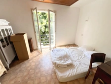 Maison à vendre à Digne-les-Bains – 115 m², 4 chambres, jardin arboré de 300 m², fort potentiel