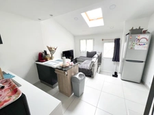 3-room apartment for sale in REILLANNE (04110) Village center, no work needed, ideal investment