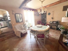 Maison à vendre à Reillanne (04110) – 152 m² – 4 chambres – Terrasse, balcon et charme provençal
