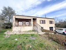 Detached house with 5 rooms, 4 bedrooms, 123 m² with full basement, 1300 m² plot and panoramic view in REILLANNE (04)