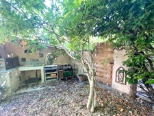 Maison à vendre à Digne-les-Bains – 115 m², 4 chambres, jardin arboré de 300 m², fort potentiel