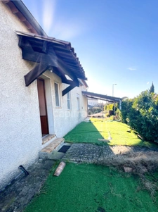 Rare villa for sale in Forcalquier (04) - 220m2, 7 rooms, 6 bedrooms, 800m2 garden, Great Potential