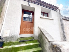 3-room apartment for sale in REILLANNE (04110) Village center, no work needed, ideal investment