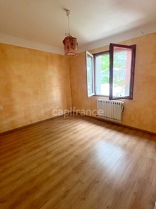 House for sale in Manosque Les Varzelles - 155m2, 4 bedrooms, 740m2 garden