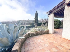 Charming 3-room, 2-bedroom house for sale in REILLANNE (04) - 650m2 garden, in a quiet location