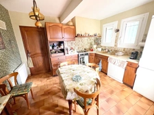 Charming 3-room, 2-bedroom house for sale in REILLANNE (04) - 650m2 garden, in a quiet location