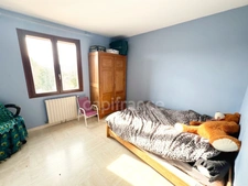 Detached house with 5 rooms, 4 bedrooms, 123 m² with full basement, 1300 m² plot and panoramic view in REILLANNE (04)