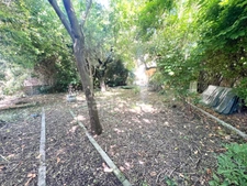 House for sale in Digne-les-Bains – 115 m², 4 bedrooms, 300 m² garden with trees, great potential