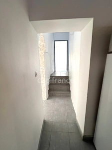 For sale in Forcalquier - Beautiful 2-bedroom apartment with sunny terrace