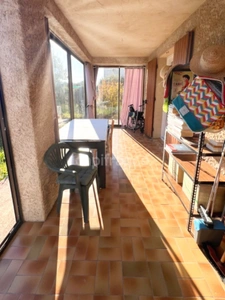 Rare villa for sale in Forcalquier (04) - 220m2, 7 rooms, 6 bedrooms, 800m2 garden, Great Potential