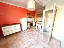 Vente Maison de ville 56 m² à vendre à Manosque – Cœur historique, 4 pièces, fort potentiel investissement