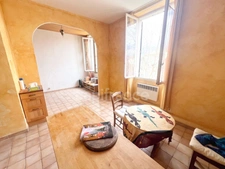 Elegant apartment for sale, 3 rooms, 2 bedrooms, 77m2, Porte de la Saunerie, MANOSQUE (04)