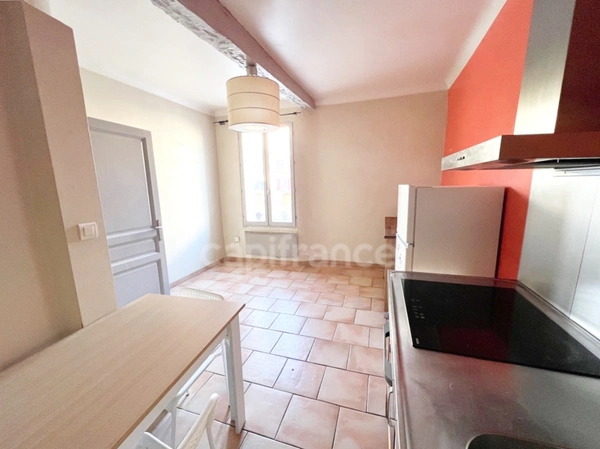Vente Maison de ville 56 m² à vendre à Manosque – Cœur historique, 4 pièces, fort potentiel investissement