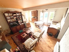 Charming 3-room, 2-bedroom house for sale in REILLANNE (04) - 650m2 garden, in a quiet location