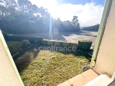 Charming 3-room, 2-bedroom house for sale in REILLANNE (04) - 650m2 garden, in a quiet location