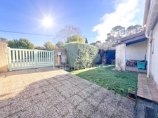 Charming 3-room, 2-bedroom house for sale in REILLANNE (04) - 650m2 garden, in a quiet location