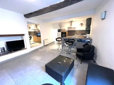 For sale in Forcalquier - Beautiful 2-bedroom apartment with sunny terrace