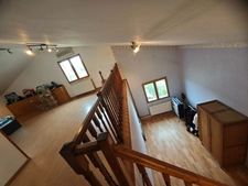 Et si cette maison cachait bien plus qu'une simple adresse...