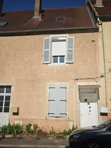 Maison de ville atypique – 83 m² – Dole