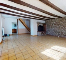 🏡 Maison de caractère divisible en 2 logements – 5 chambres – 221 m² – Lavangeot (39700)