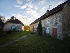 🏡 ENSEMBLE IMMOBILIER À VENDRE – 2 MAISONS + DÉPENDANCES