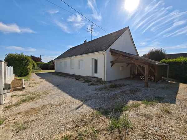 Coup de cœur : Charmante maison de plain-pied et son grand jardin à Annoire