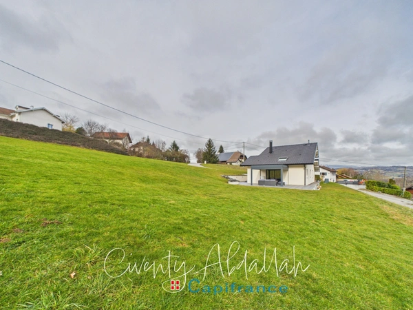 FILLIERE (74) Villa contemporaine avec vue panoramique sur un terrain de 6330 m²